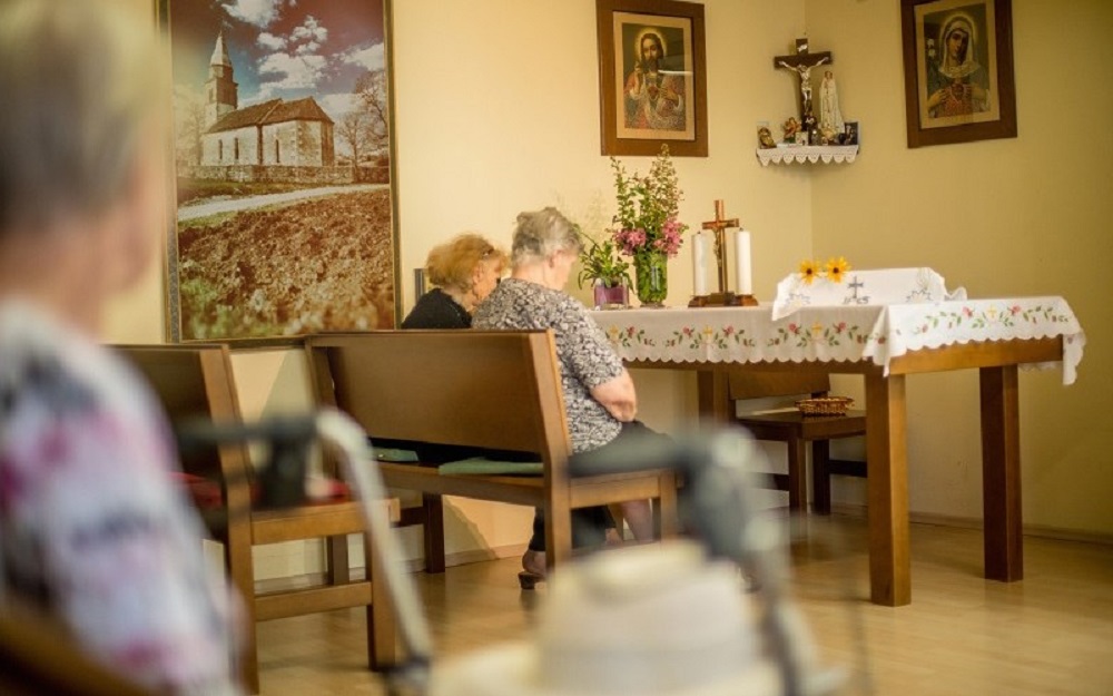 Faith84-year-old widow to be evicted from veterans’ home for holding a Bible study.