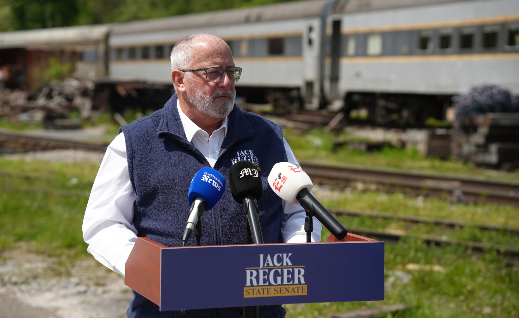 Reger Highlights Tourism, Small Business Growth During Campaign Stop in Belington